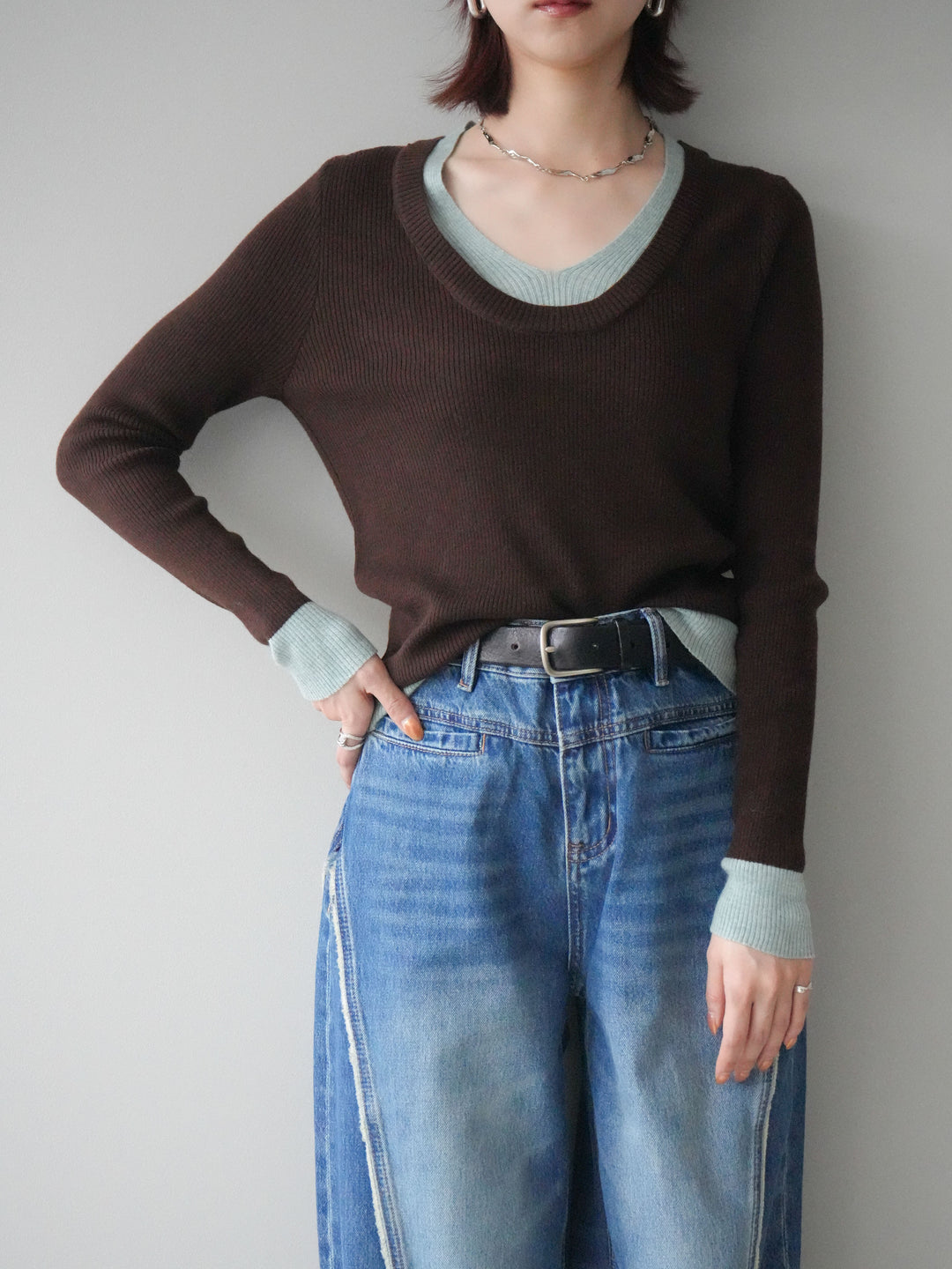 [SET]Uネック配色レイヤードリブニットトップス+サイドフリンジワイドデニムパンツ(2set)