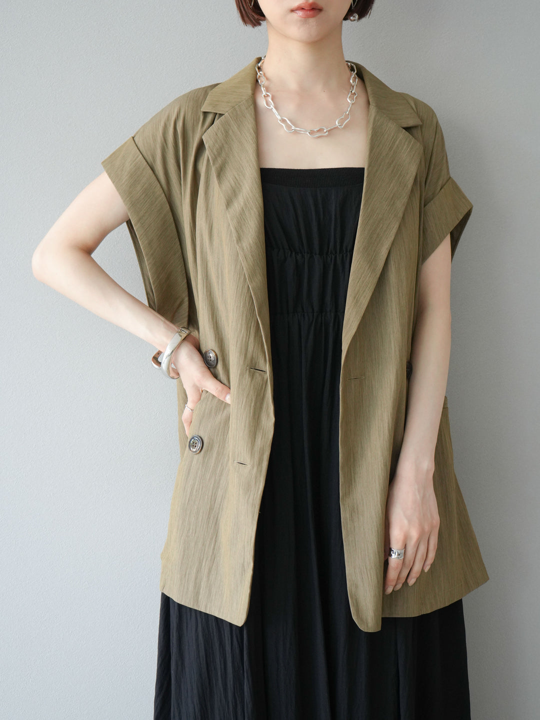 [SET]レーヨンシャーリングキャミワンピース+リネンライクノースリーブダブルジレ(2set)