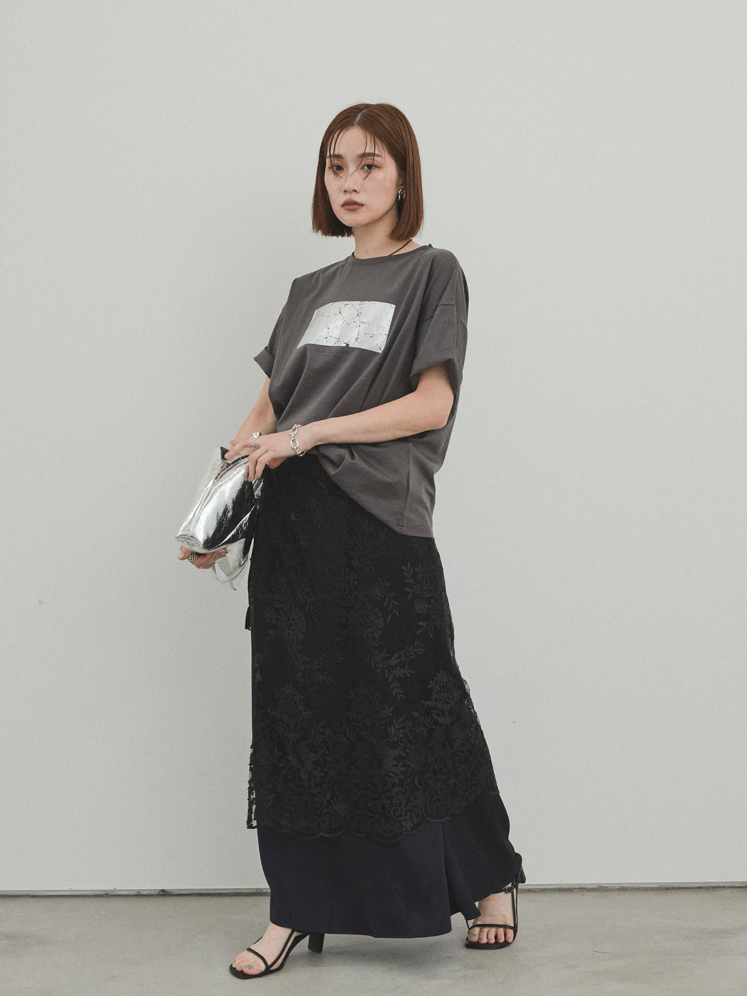 [套裝] 燙金印花乾爽棉質 TEE + 寬鬆窄裙 (2 套)