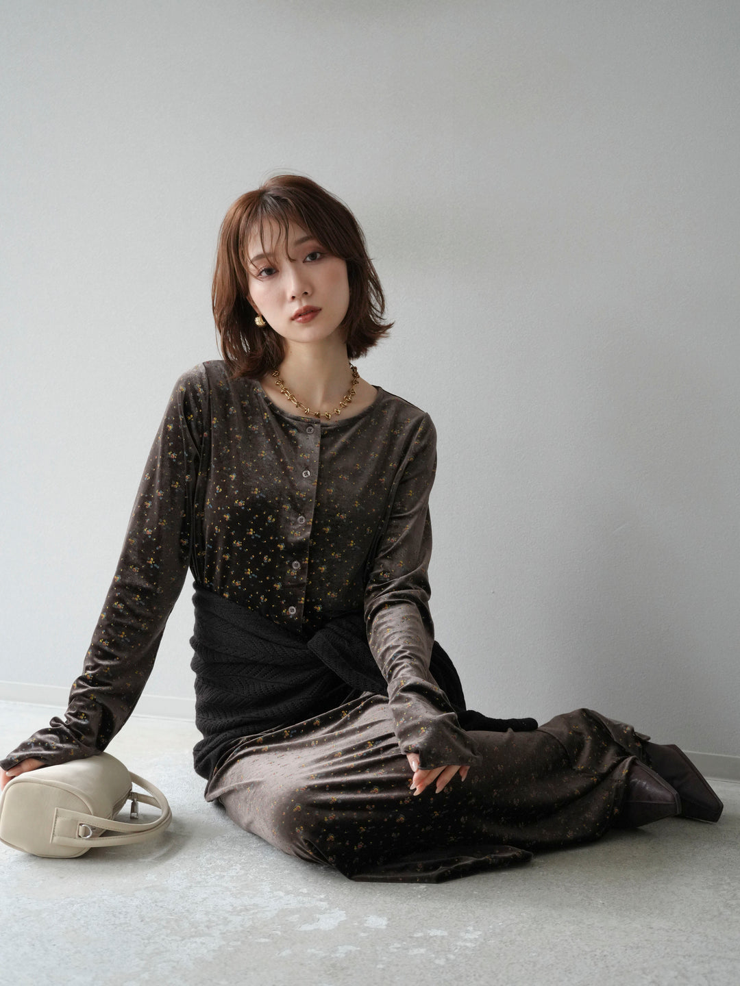 [SET]ベロアフラワープリントカーディガン+ベロアフラワープリントIラインスカート(2set)