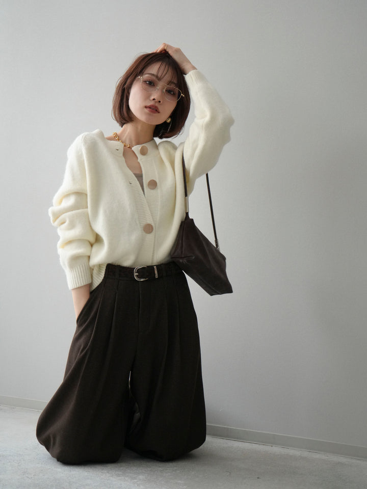 [予約]BIGボタンニットカーディガン/white