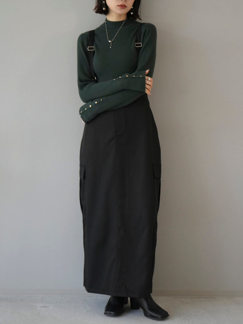 [Pre-order] Cargo jumper skirt/black