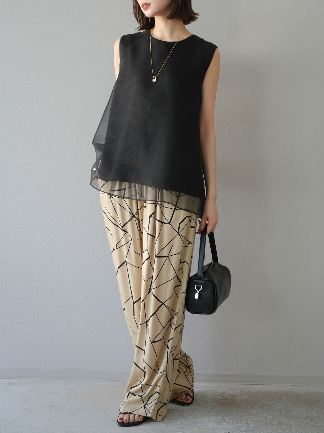 [予約]ビスコースサテンプリントタックイージーパンツ/ベージュ