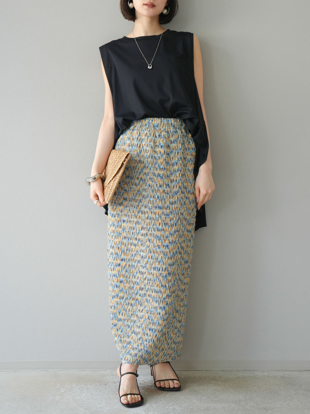 [預訂] Cool Touch Tuck Flare Cut Pullover/黑色