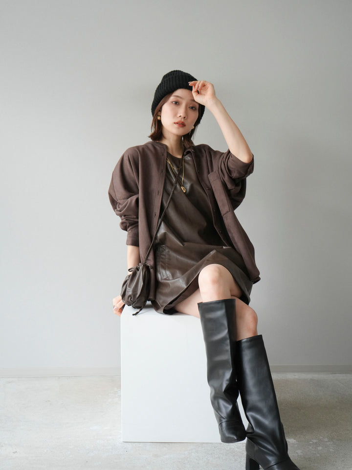 [SET] 麂皮立領外套襯衫 + 附單肩包皮革迷你連身裙（2 套）