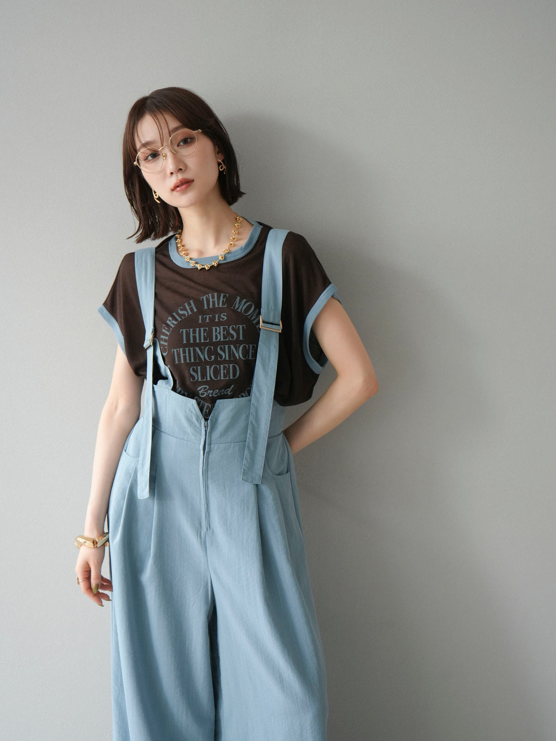 [SET]ストリングデザインハイウエストサロペット+シアーフライス ロゴプリントT (2set)