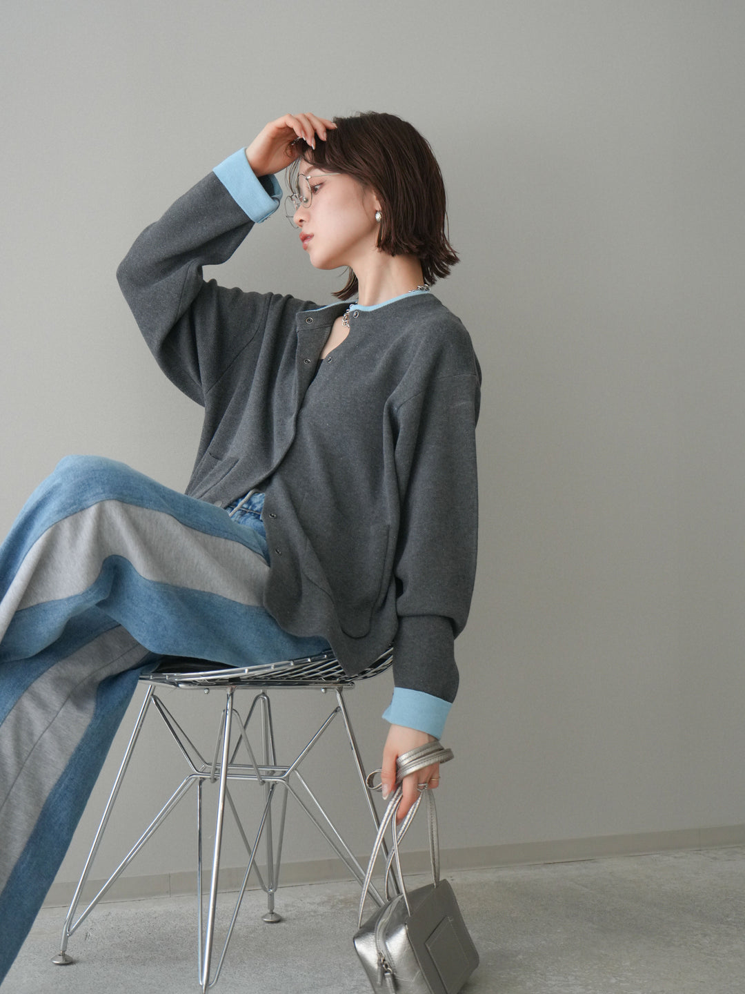 [SET]バイカラーオーバーニットカーディガン+デニム切替スウェットパンツ(2set)