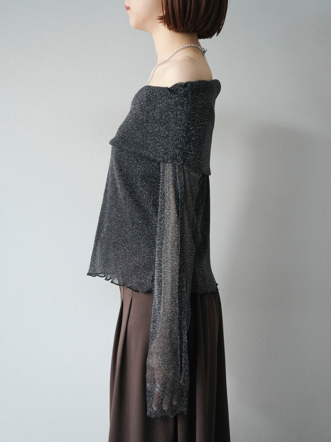 [予約]ラメシアーウィンガーホールオフショルトップス/ブラック