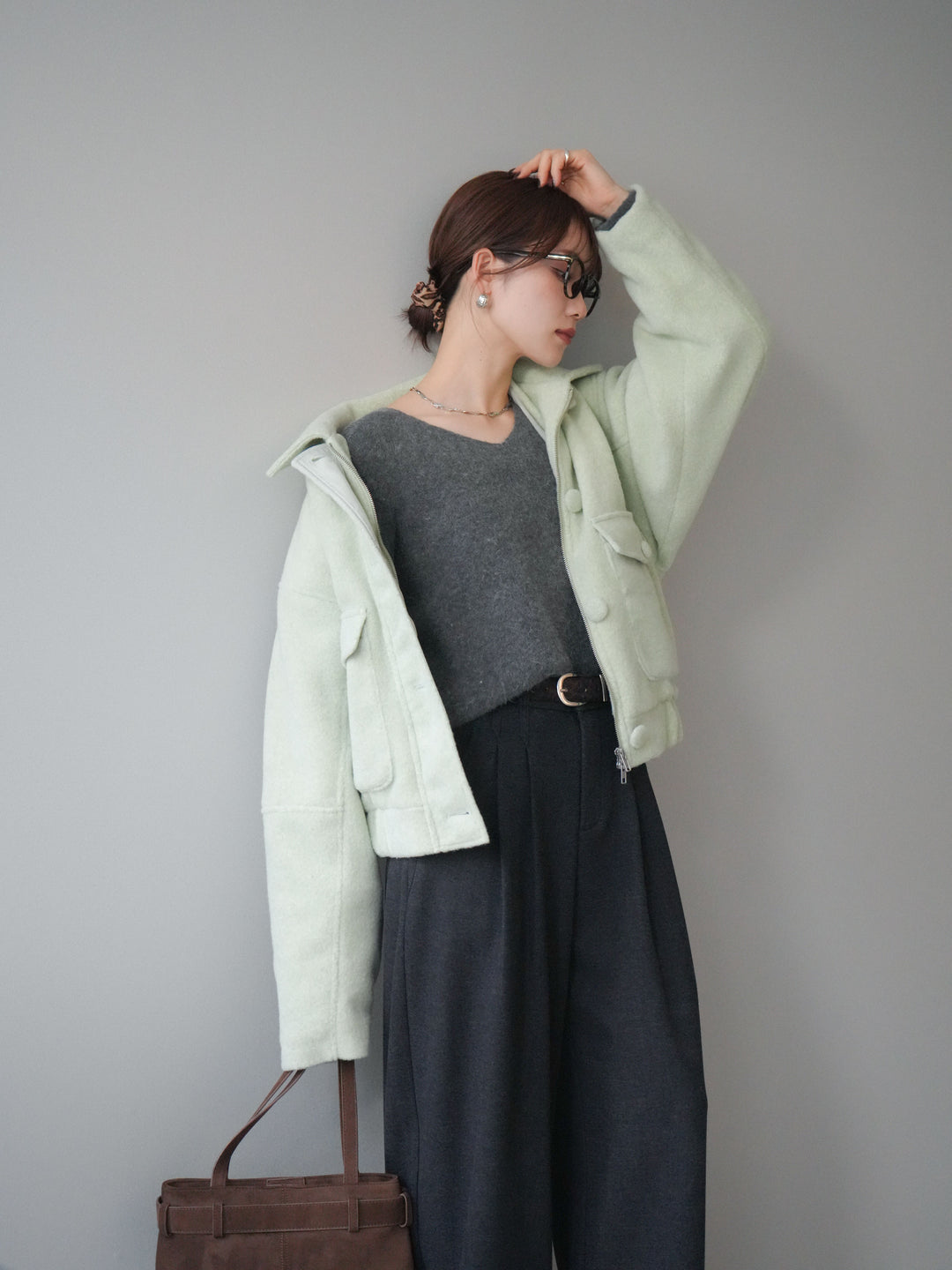 [SET]ウールライクフライトジャケット+シュシュ付きアンゴラタッチVネックニットプルオーバー+アニマル柄ベルト付きウールタッチワイドパンツ(3set)