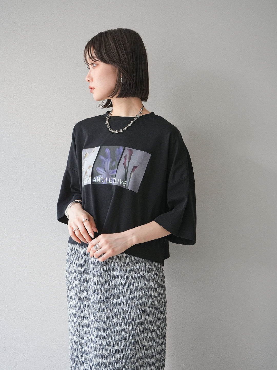 [預購] 光滑照片印花Logo變色短T卹/黑色