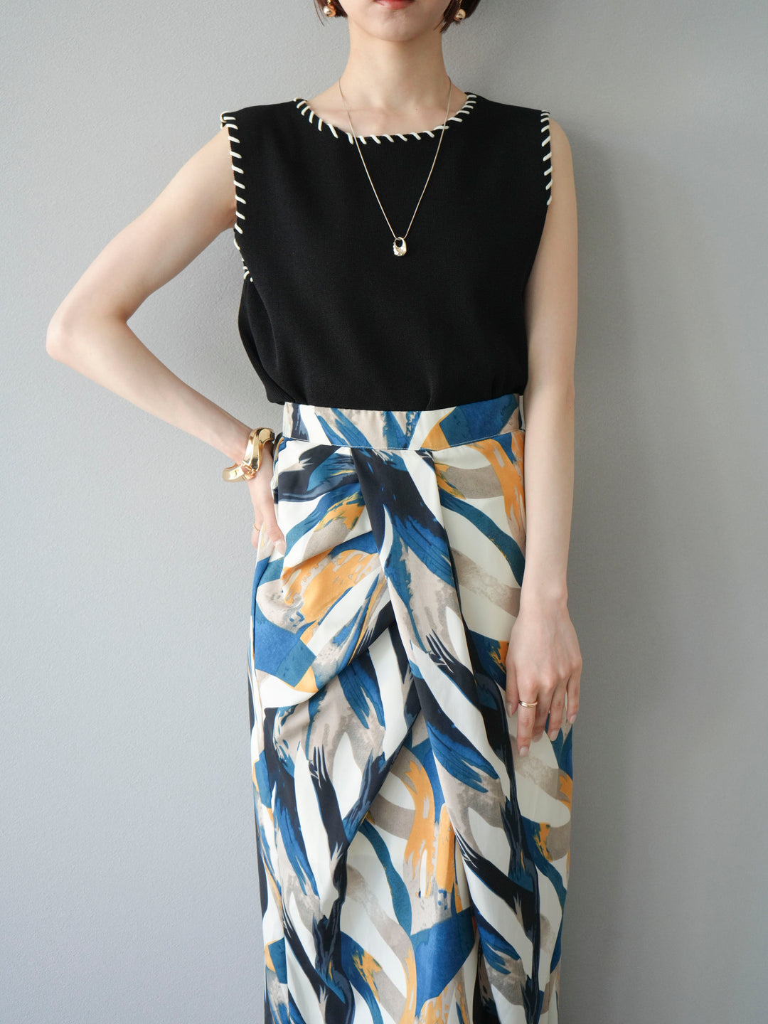 【預購】亞麻質感手縫針織套頭衫/黑色