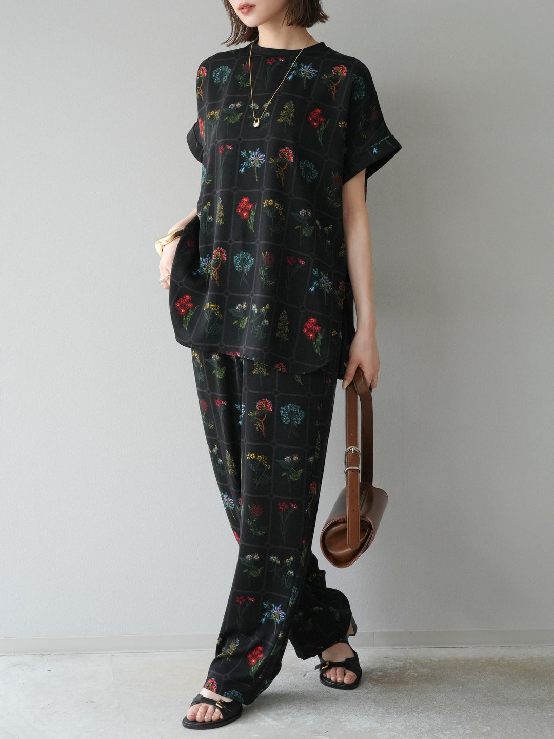 [予約]パッチワークフラワープリントイージーパンツ/ブラック