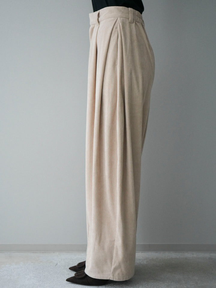 [予約]コーデュロイサイドタックコクーンパンツ/beige