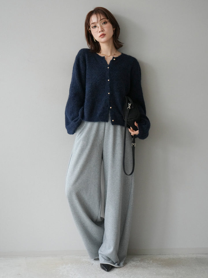 [SET]ゴールドボタンニットカーディガン+アウトシームカットオフスエットパンツ(2set)