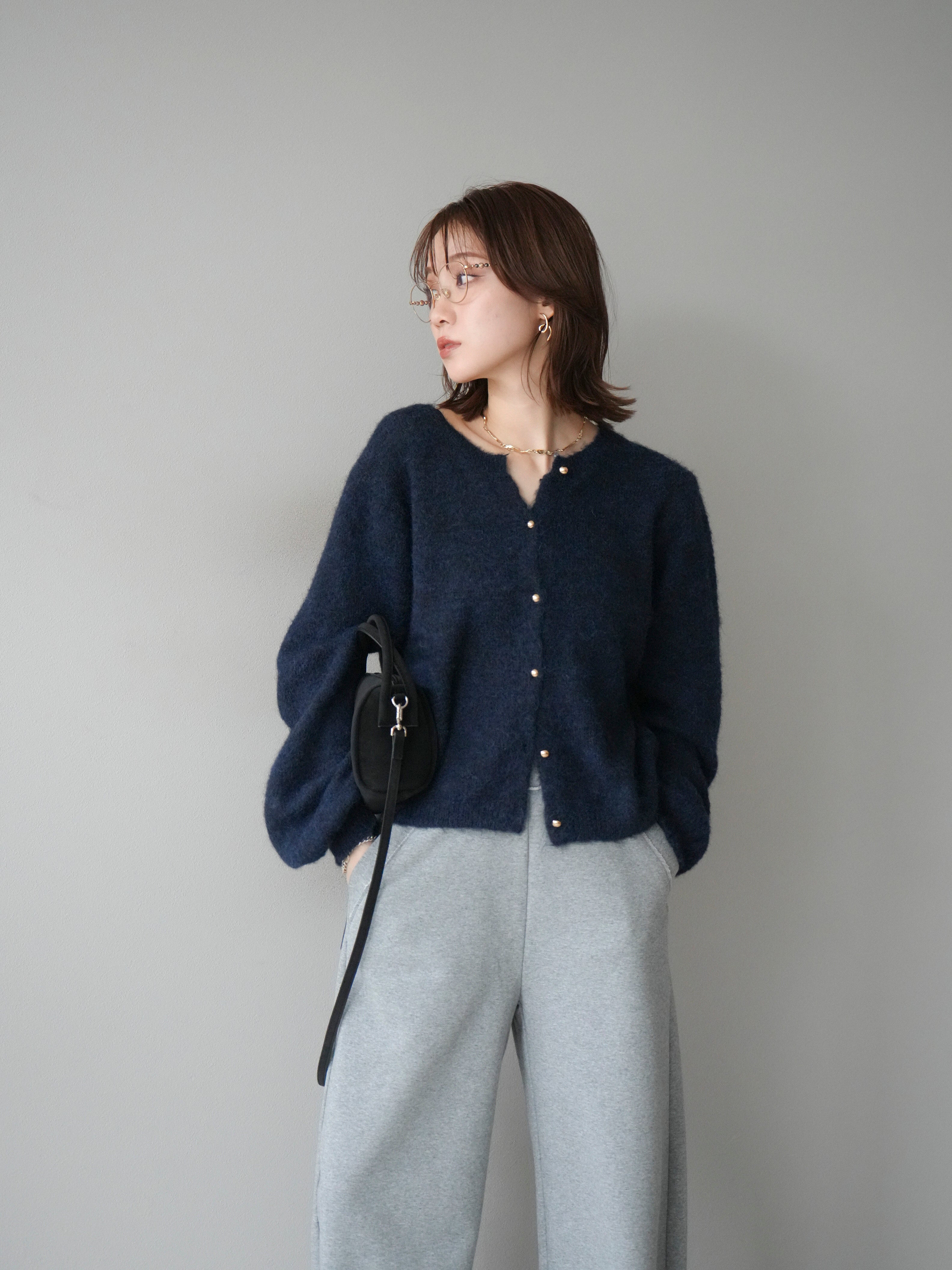 ネイビー ニットカーディガン ゴールドボタン 楽天市場】【10/4(土)再販スタート】ゴールドボタンカーディガン