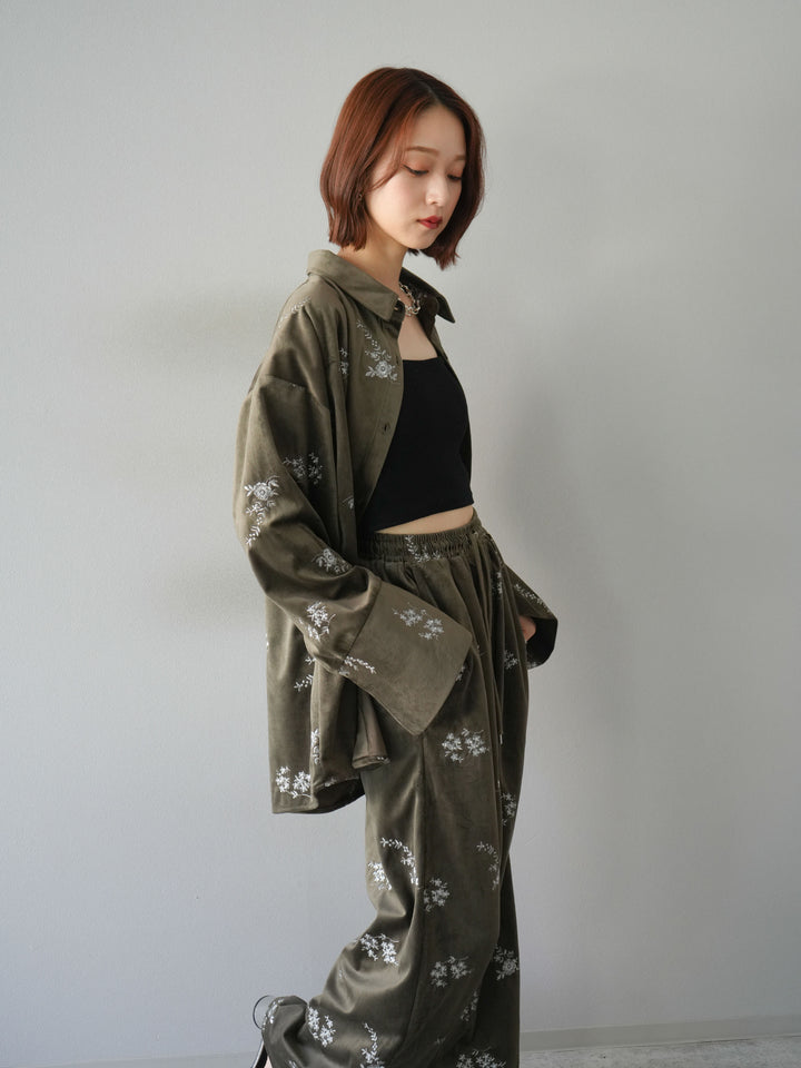 [予約]ベロアフラワーエンブロイダリーシャツ/ブラウン