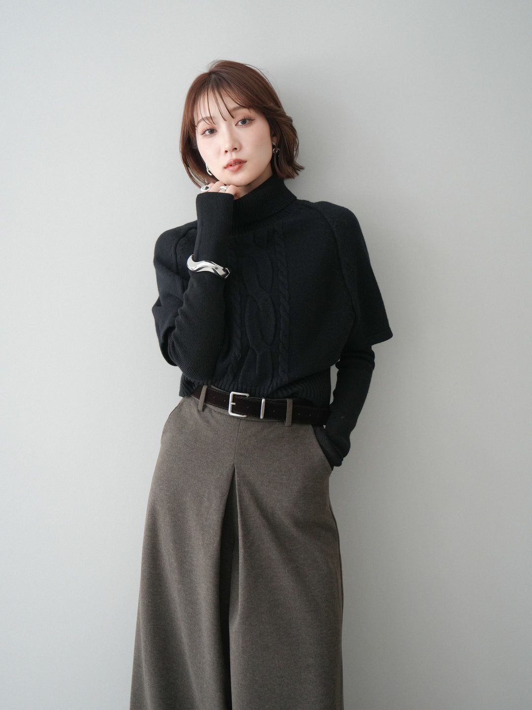 [予約]ケーブル編みタートルハーフスリーブニットアンサンブル/black