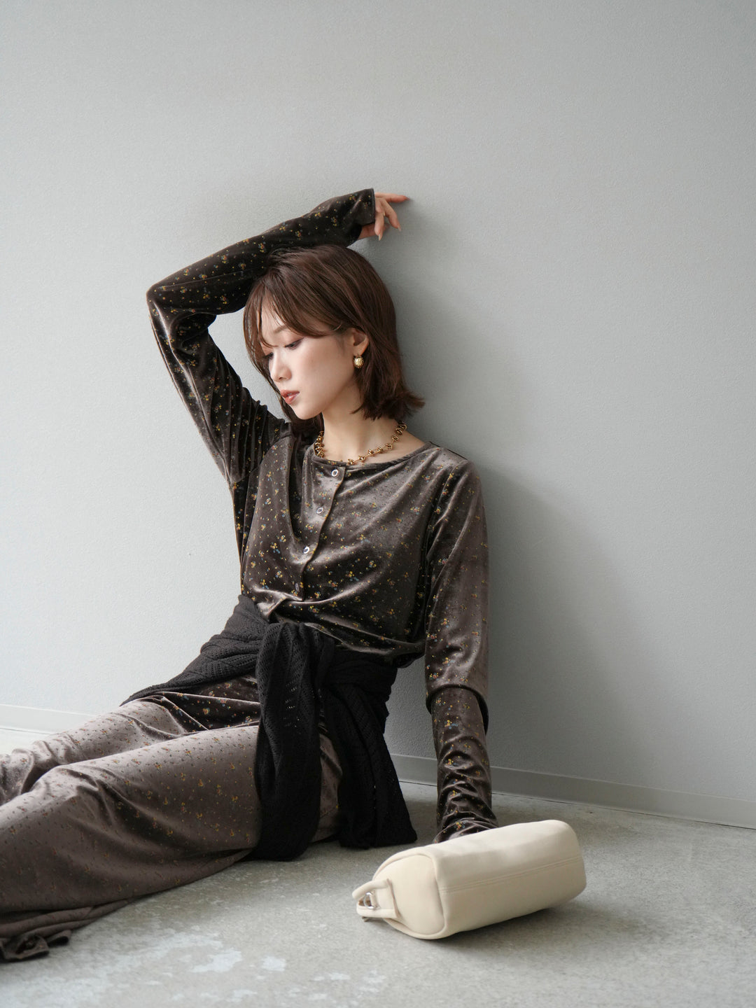 [SET]ベロアフラワープリントカーディガン+ベロアフラワープリントIラインスカート(2set)