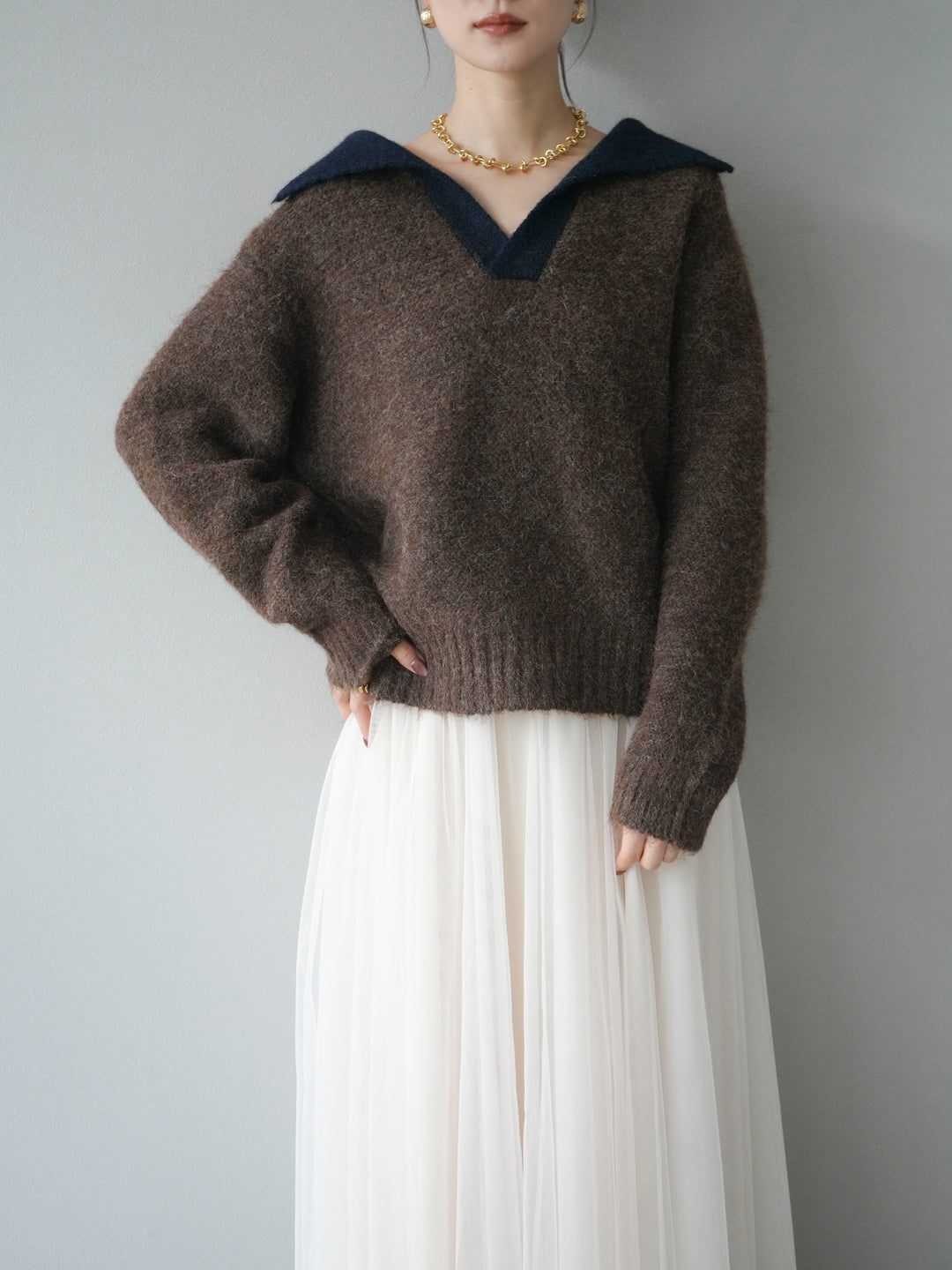 [予約]バイカラー襟付きニットプルオーバー/brown