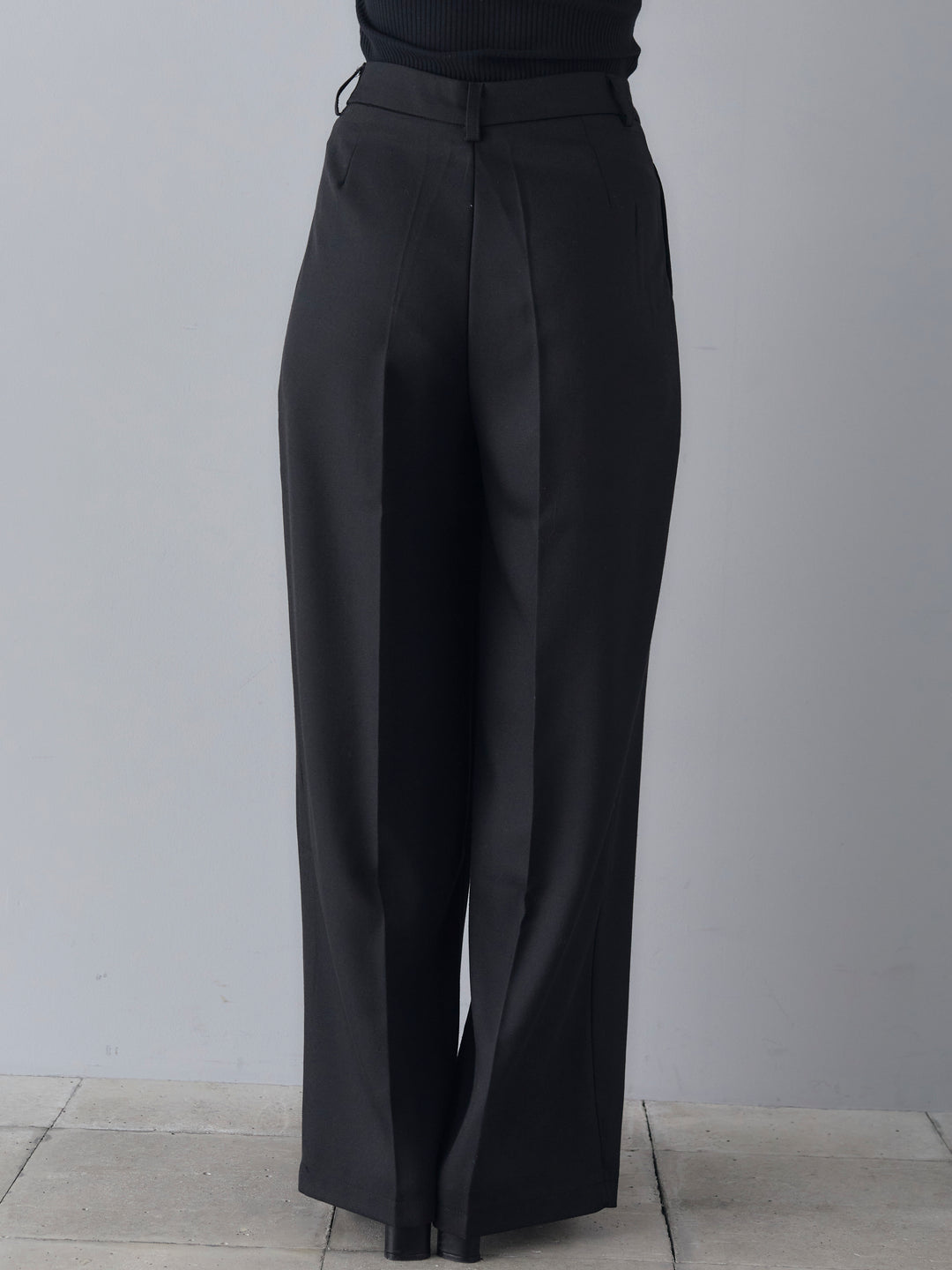 [Pre-order] Linen touch tuck wide pants/black