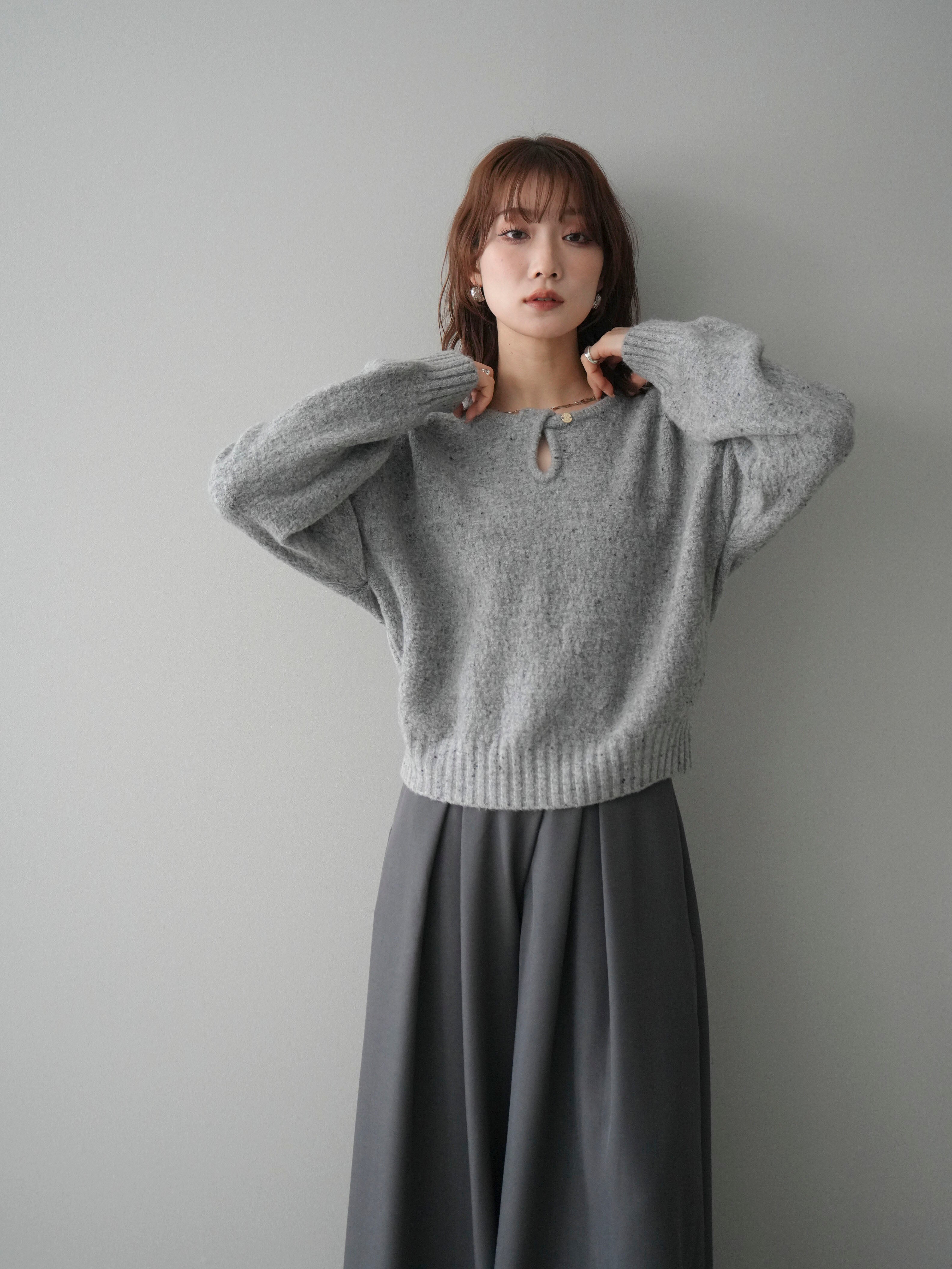 予約]ツイストネックラメネップヤーンニットプルオーバー/gray – Lumier