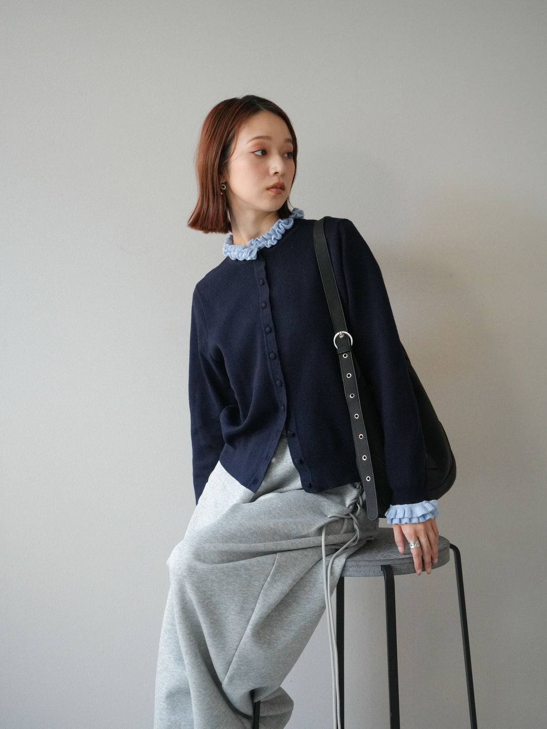 [予約]フリルデザインコンパクトニットカーディガン/ネイビー