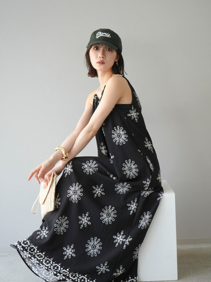 【預購】民族風吊帶洋裝/黑色