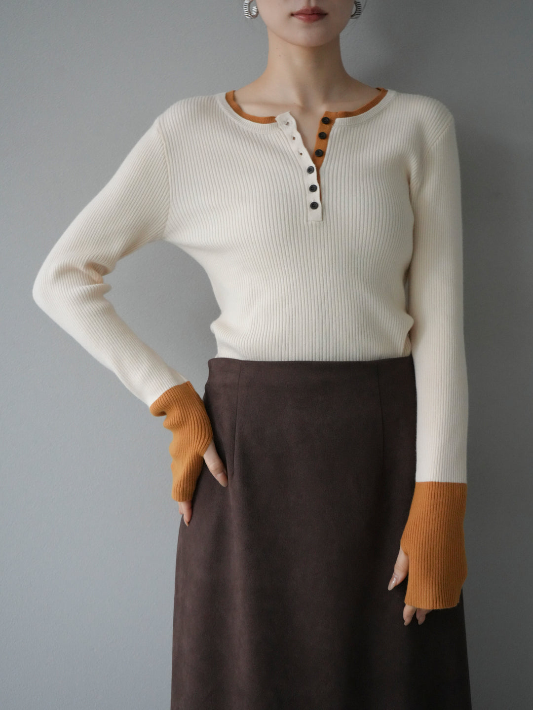 [3]ヘンリーネック配色リブニットトップス/アイボリー