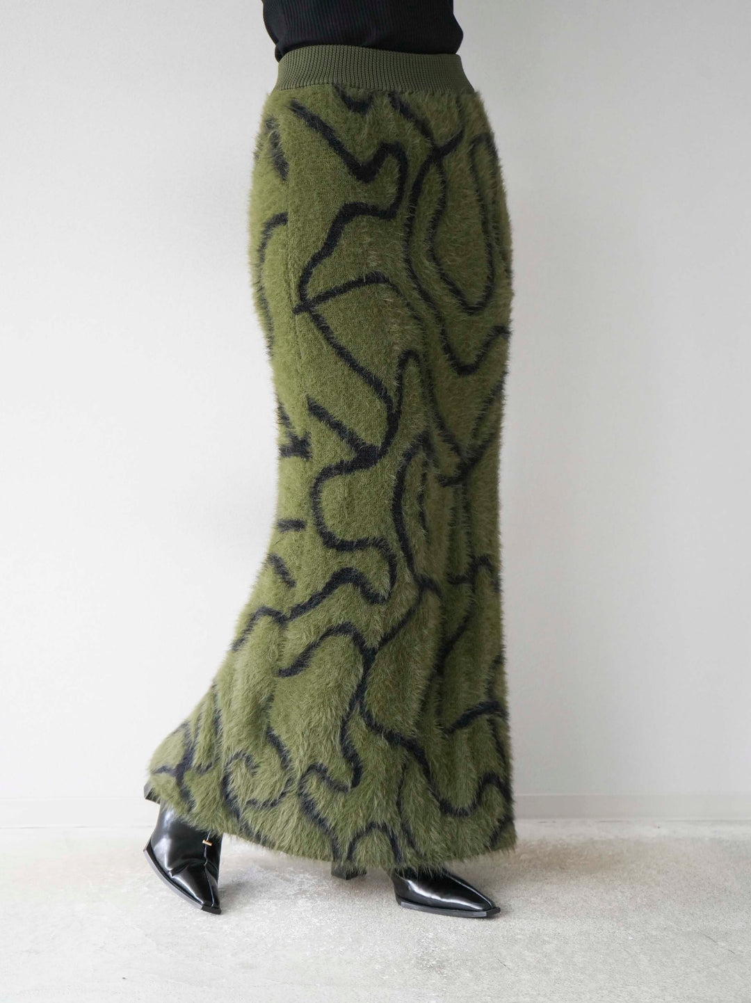 [預訂] Line 毛絨針織裙/卡其色