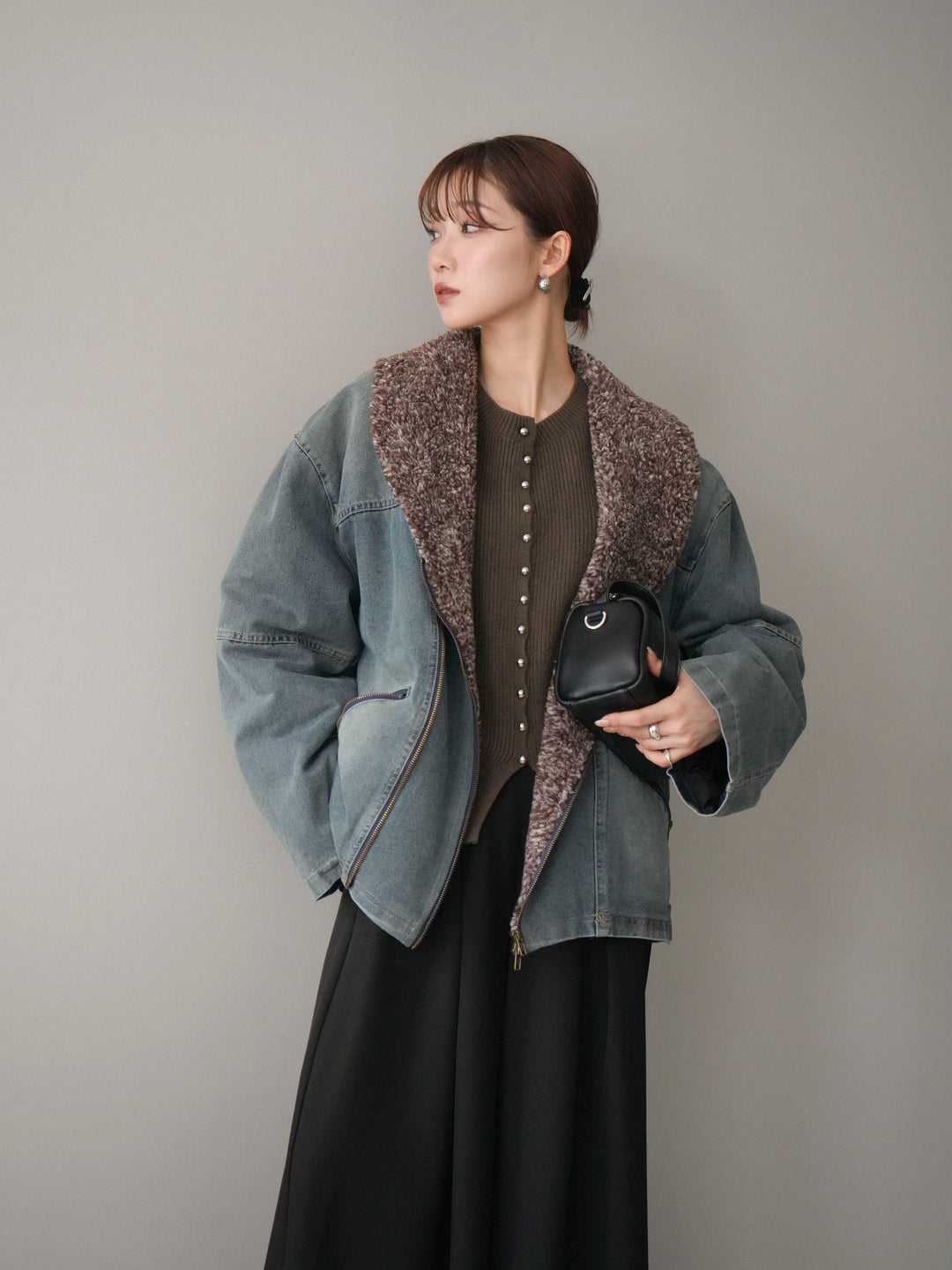 [SET]ミックスボアデニムジャケット+シルバーボタン畦編みニットカーディガン+テープベルトタックバギーパンツ(3set)