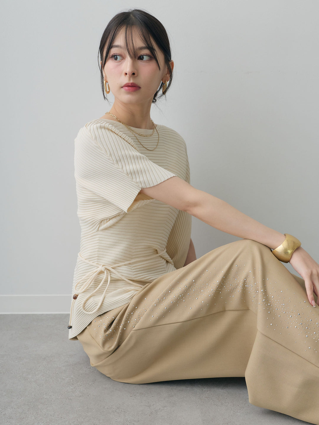 [SET]アシメデザインリブニットトップス+ポーチベルト付サイドビジュータックワイドパンツ(2set)
