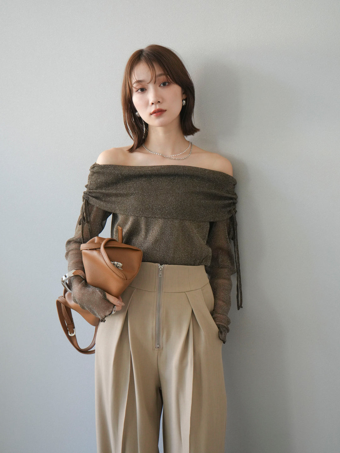 [予約]ラメシアーウィンガーホールオフショルトップス/ブラウン