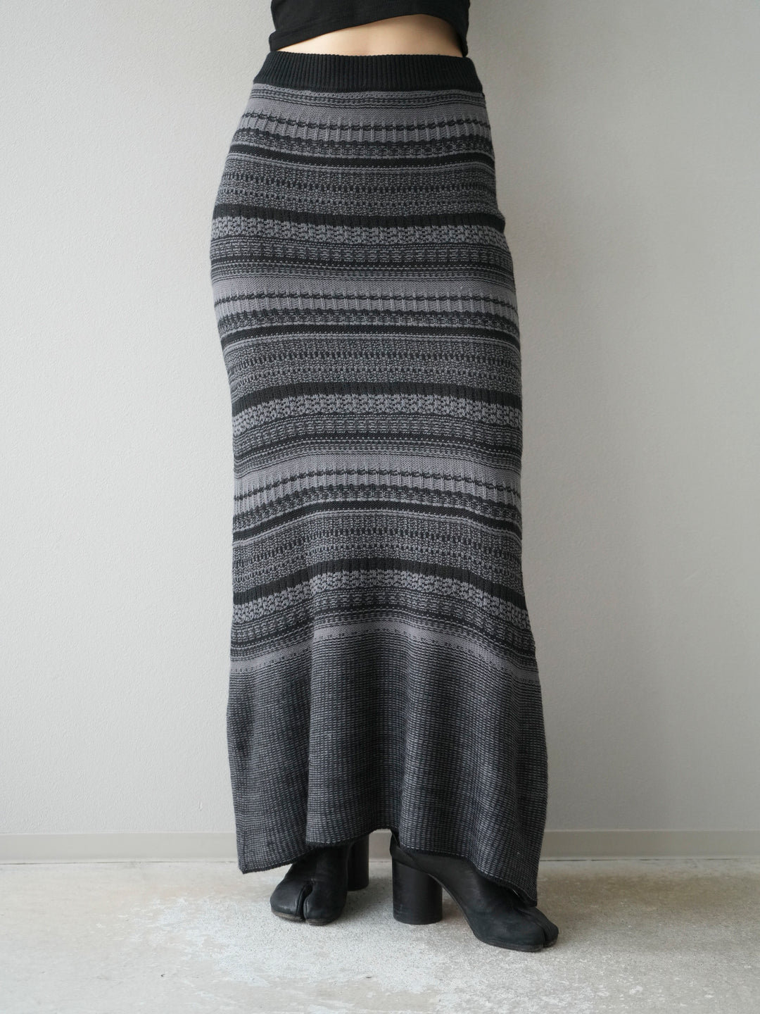 [予約]ガーター編みニットロングスカート/グレー×ブラック