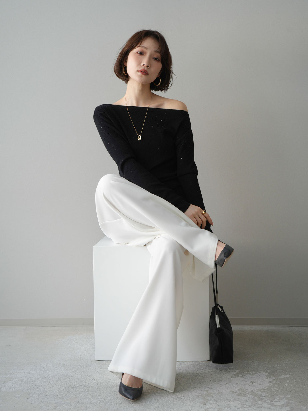 [予約]ラインストーンアシンメトリーニットトップス/black