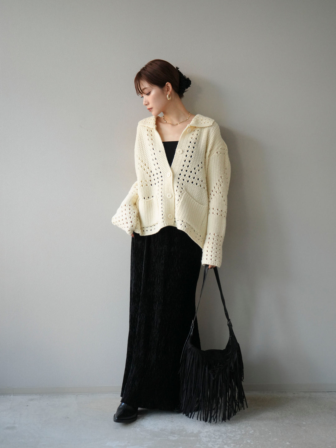 [予約]丸襟透かし編みニットカーディガン/オフ