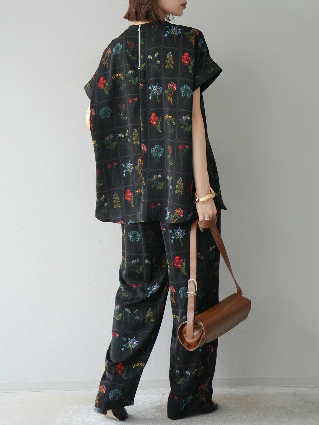 [予約]パッチワークフラワープリントイージーパンツ/ブラック