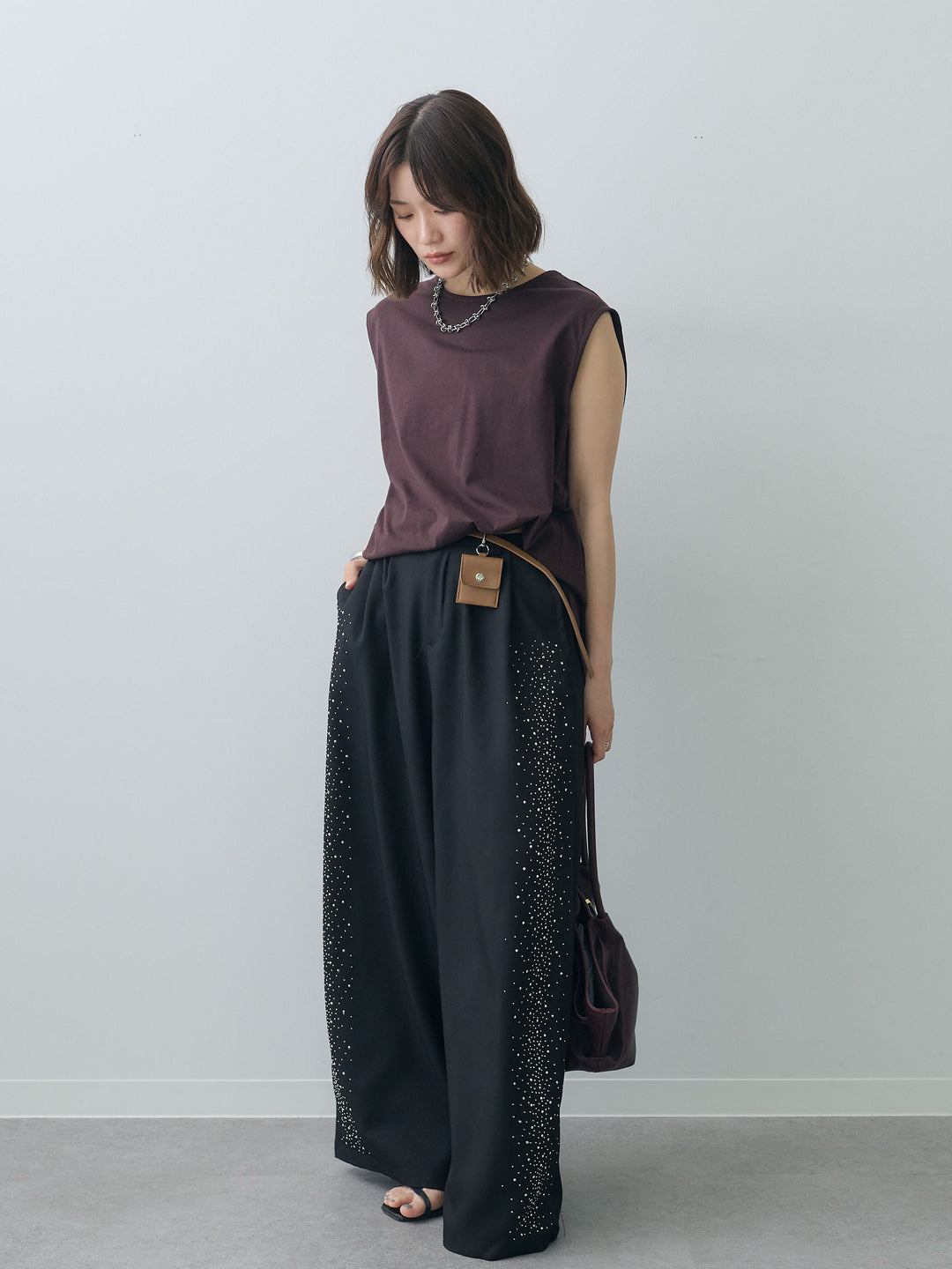 [SET]オーバーサイズノースリカットソー+ポーチベルト付サイドビジュータックワイドパンツ(2set)