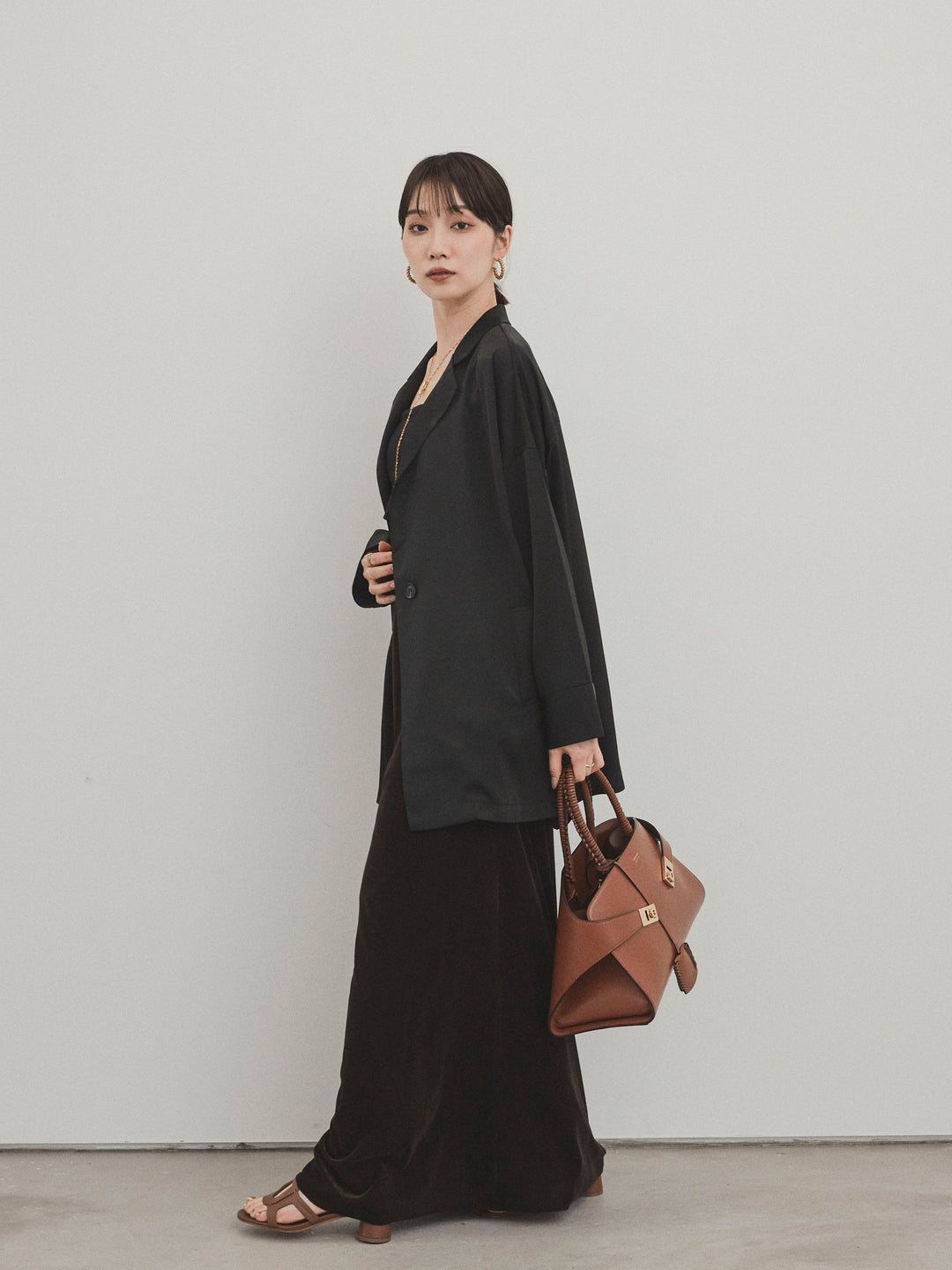 [SET] 霧面緞面外套 + 天鵝絨半身裙 (2set)