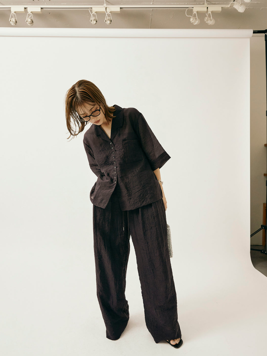 [予約]シャイニースラブシアーワイドパンツ/チャコール