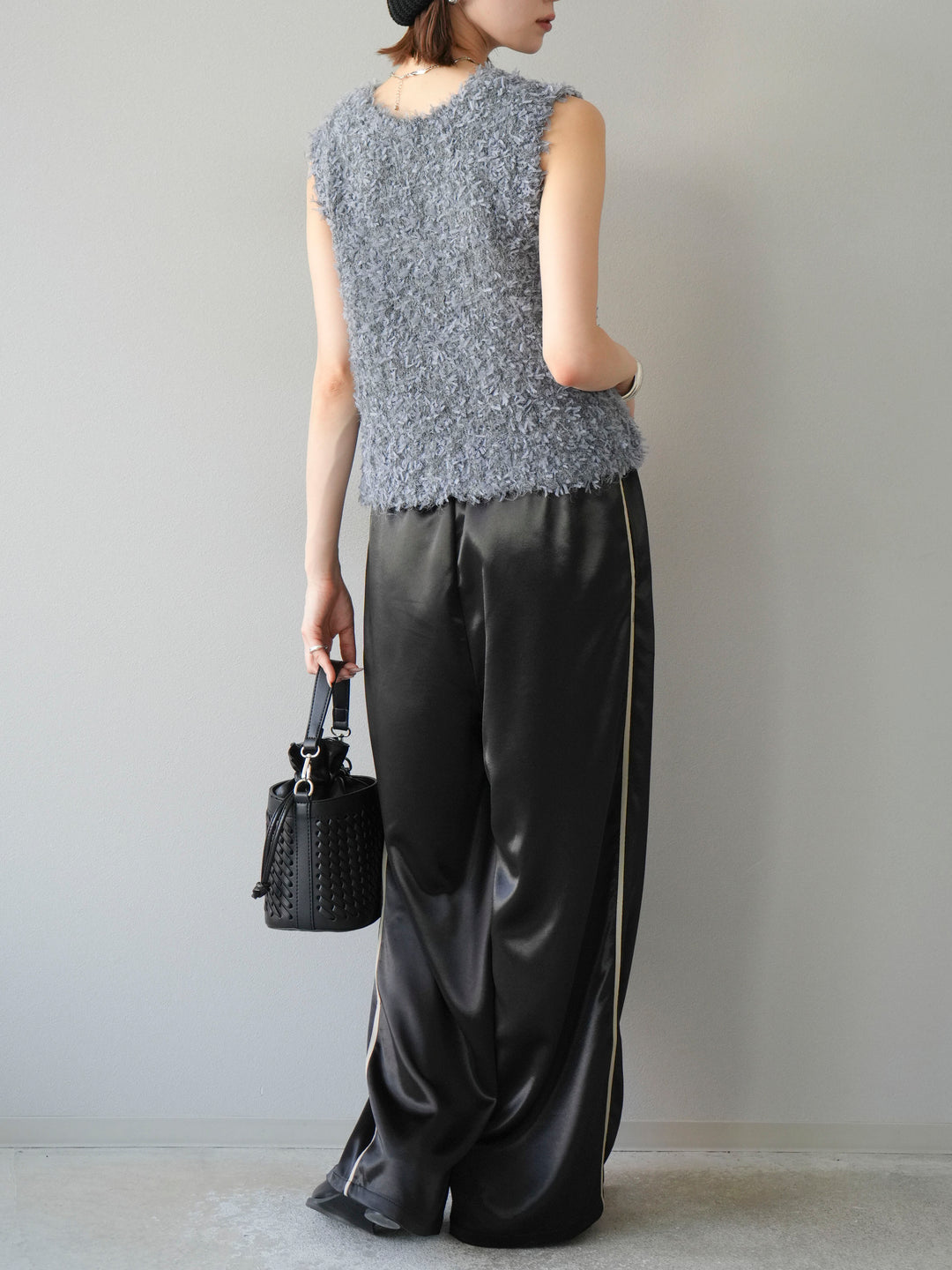 [予約]サテンラインワイドパンツ/ブラック