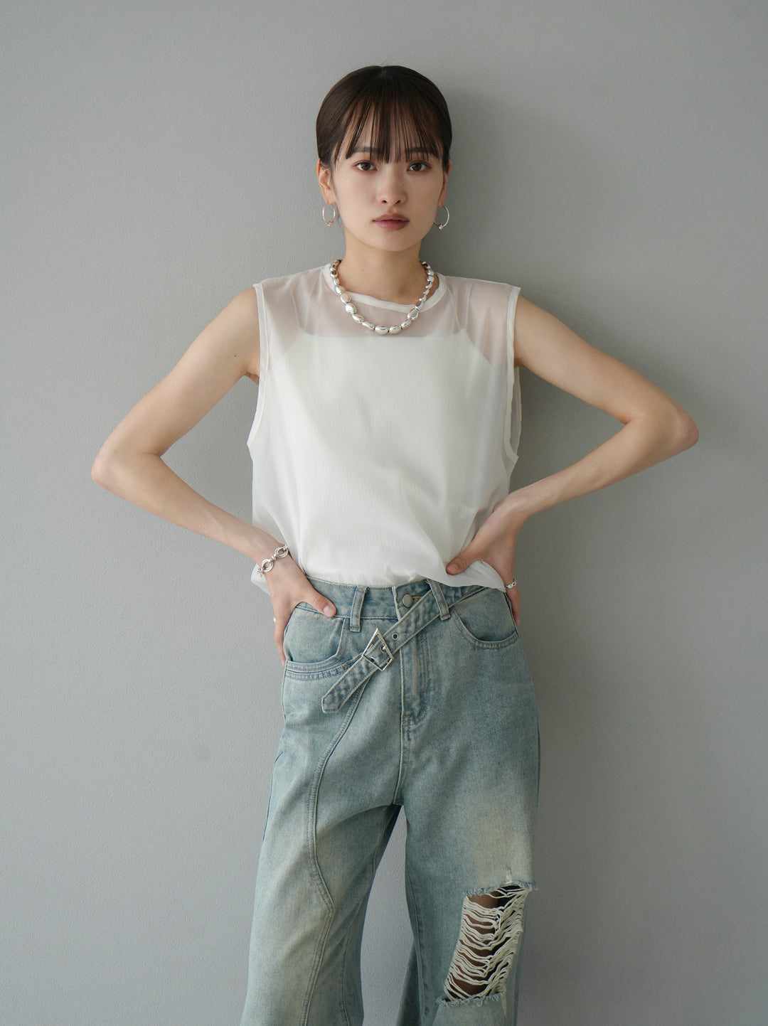 [SET] Organdy sleeveless top + belt asymmetrical damaged denim (2set)