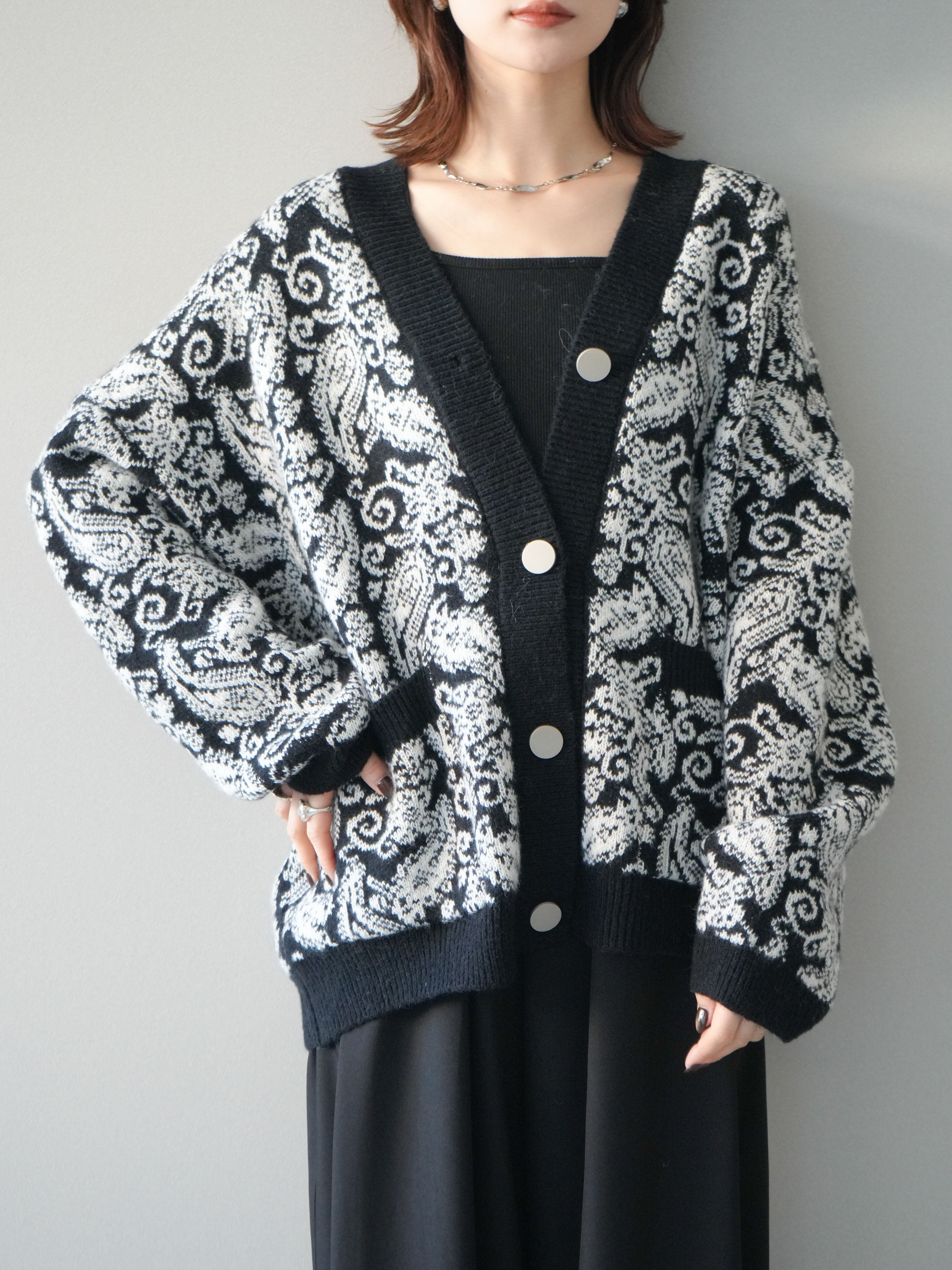予約]ペイズリー柄ニットカーディガン/black – Lumier