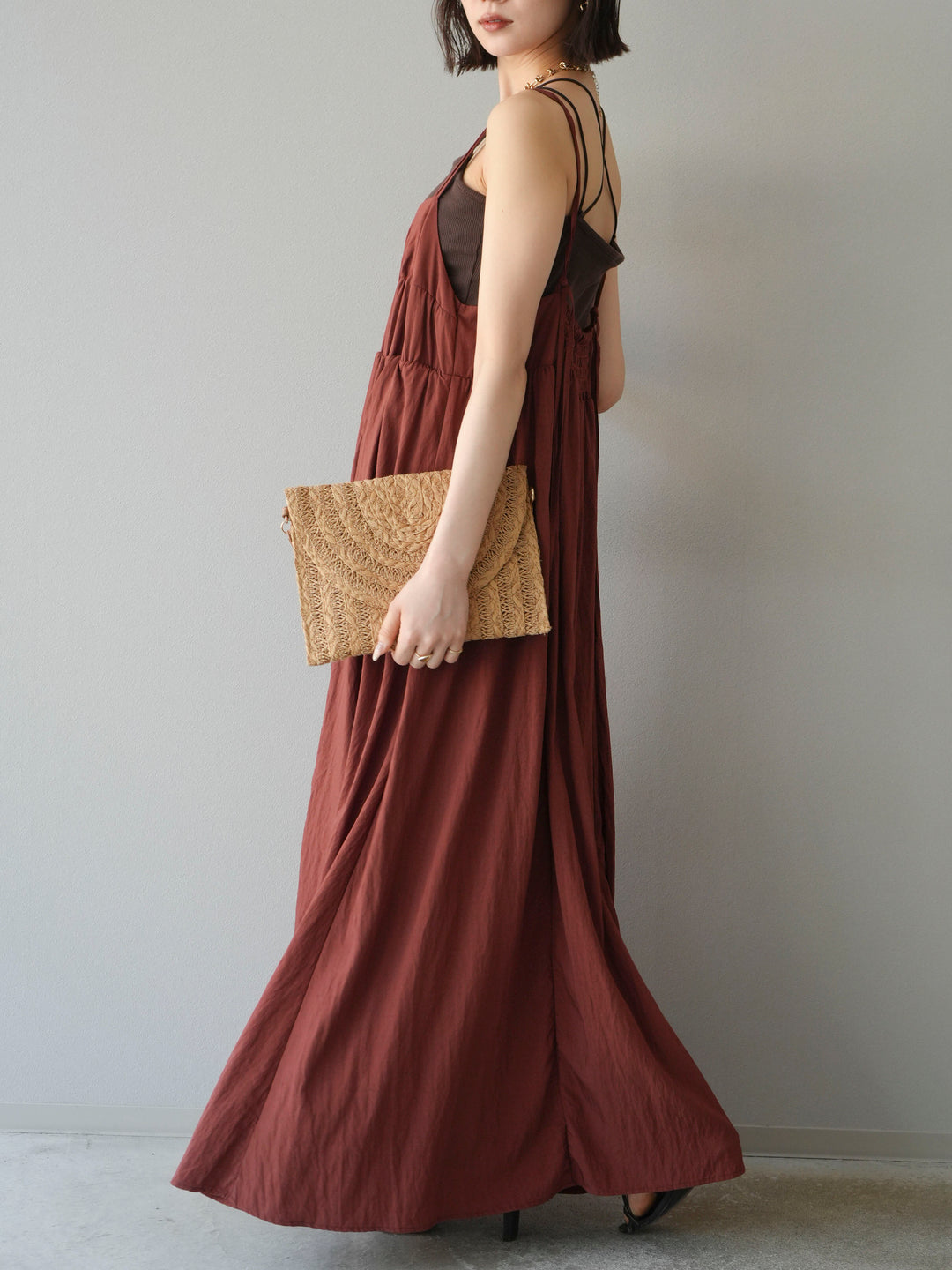 [SET]レーヨンシャーリングキャミワンピース+カップ付きバッククロスキャミソール(2set)