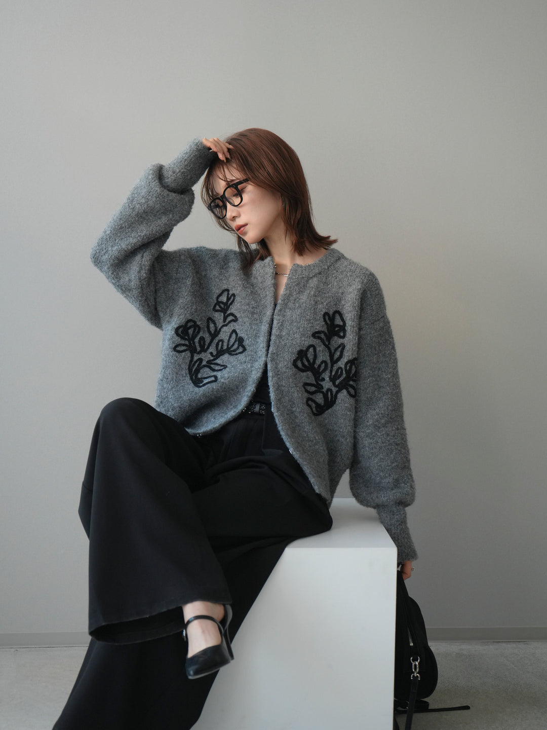 [SET]テープ刺繍ホック開きブークレニットカーディガン+ベルトループデザインワイドパンツ(2set)