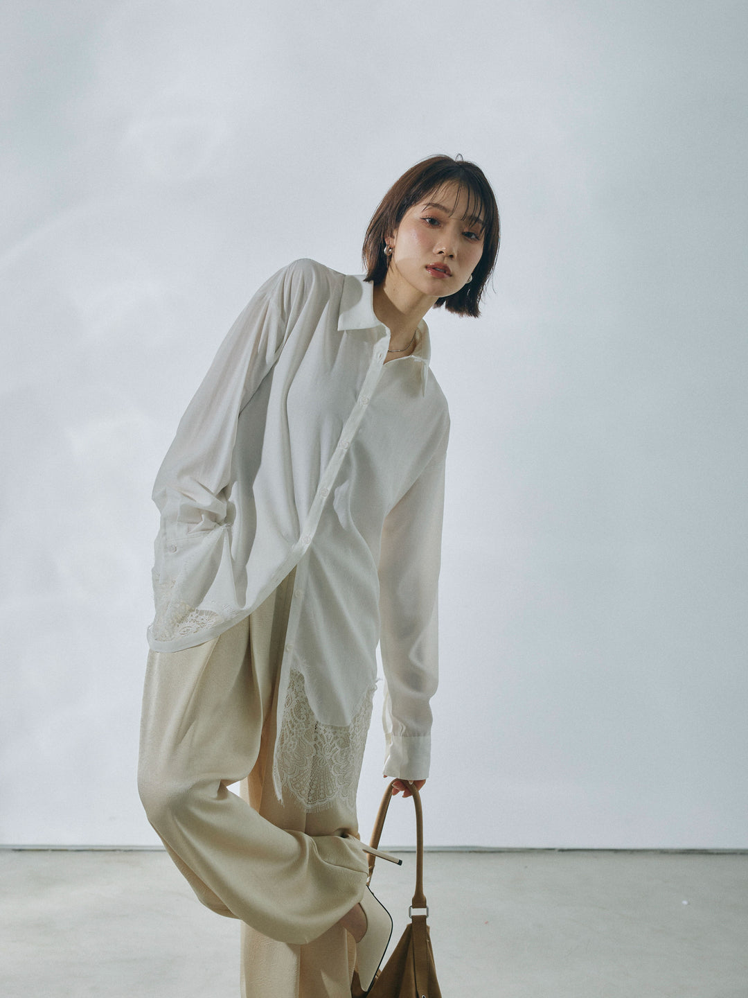 【Allure】[SET]裾レースポプリンシャツ+ワッシャーサテンタックジョガーパンツ(2set)