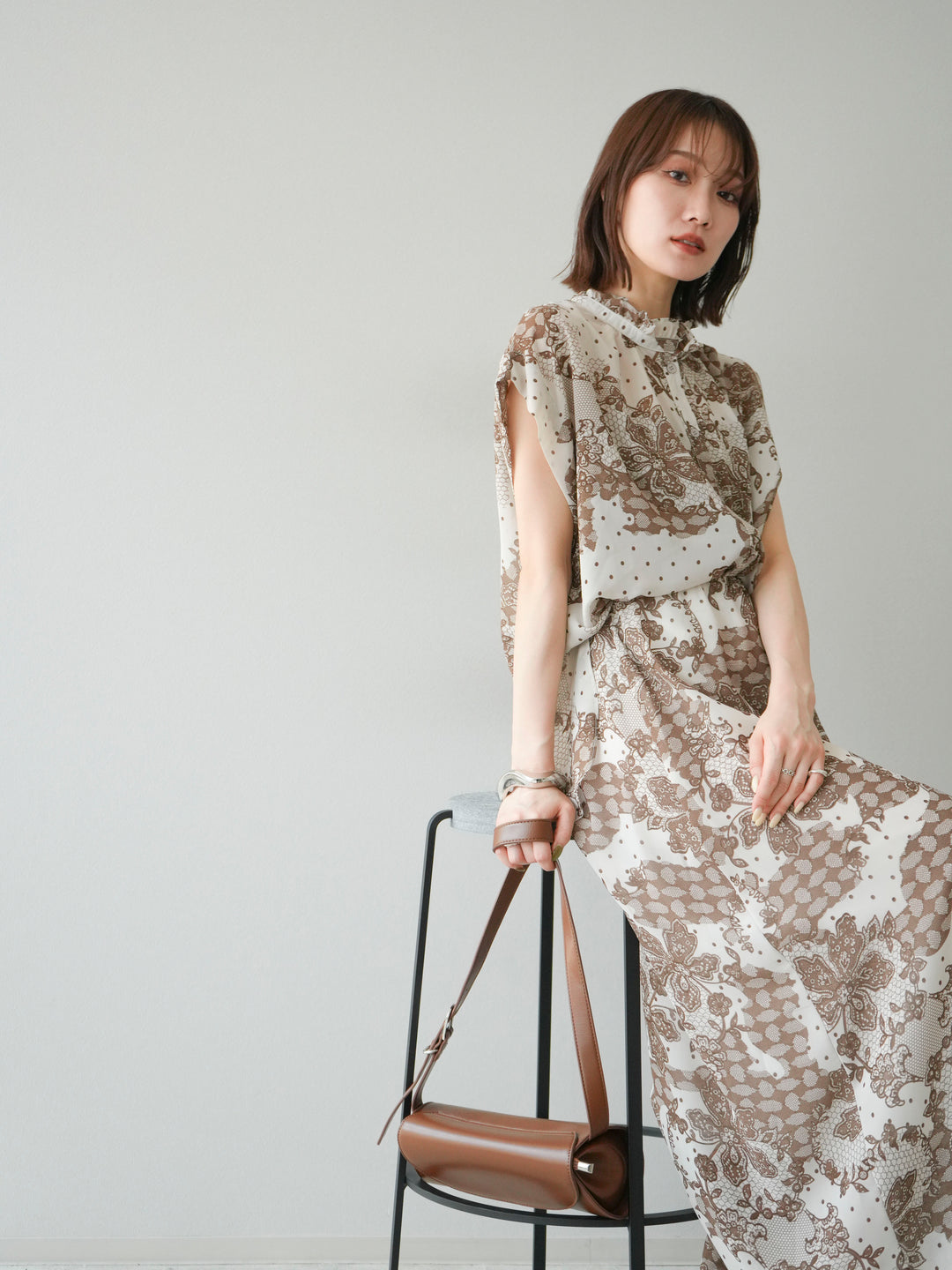 [SET] 花朵圖案法式袖襯衫 + 花朵圖案喇叭裙 (2 套)