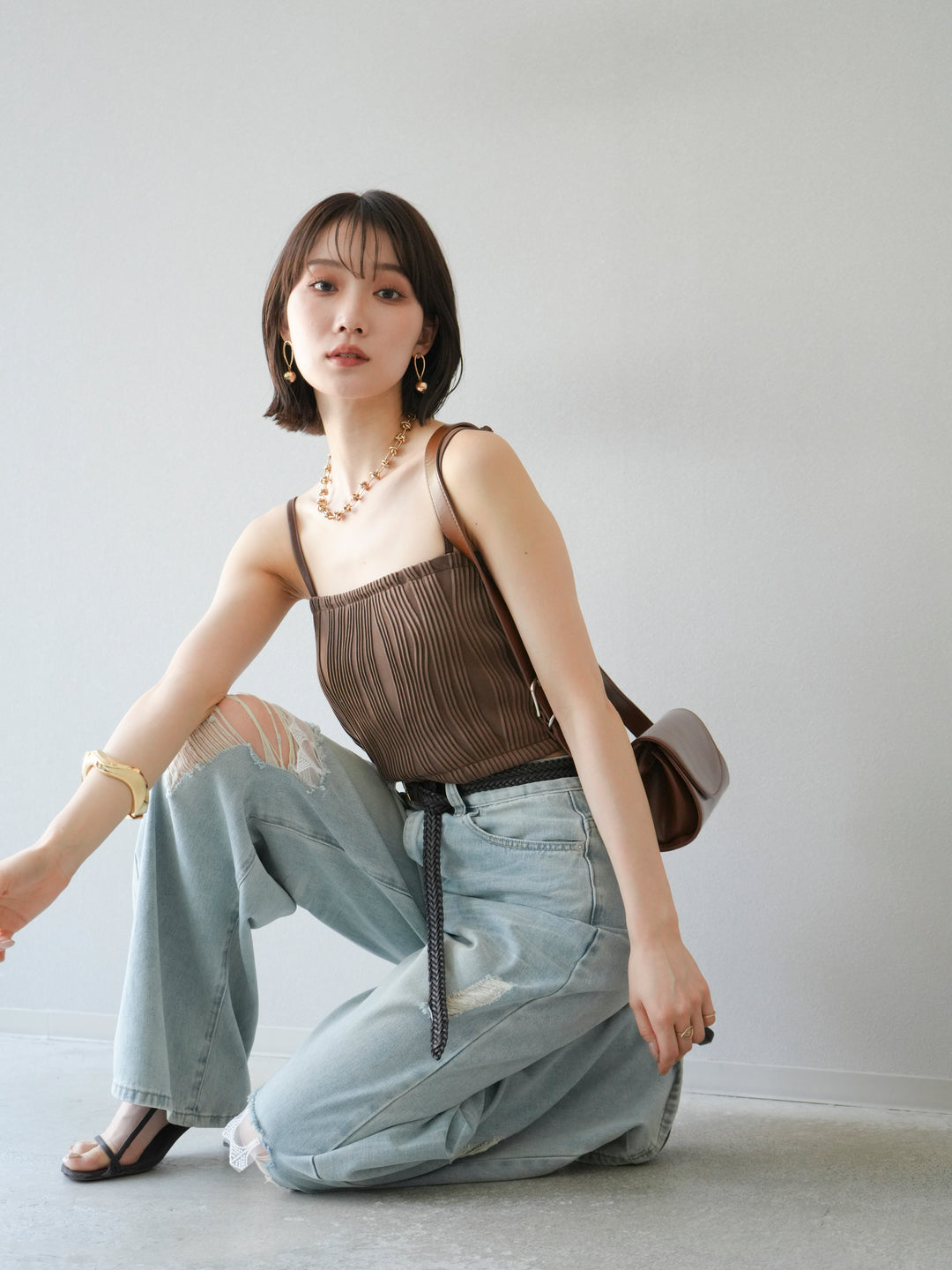 【預購】波浪滾邊杯裸色吊帶背心/棕色