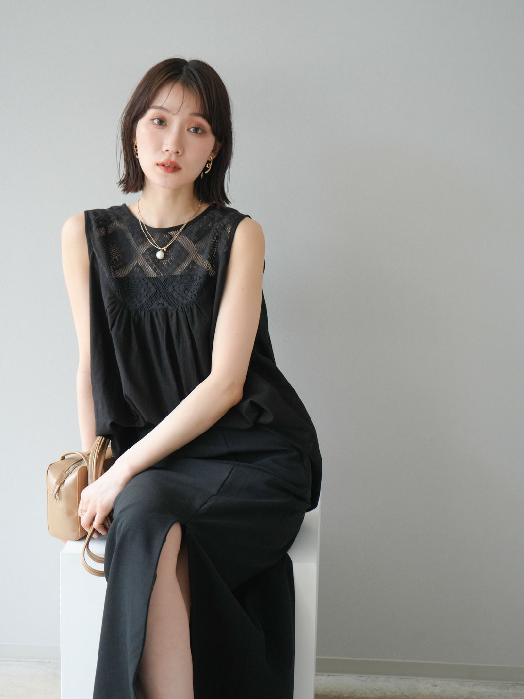 [予約]インド製コットンレース切替ノースリブラウス/ブラック