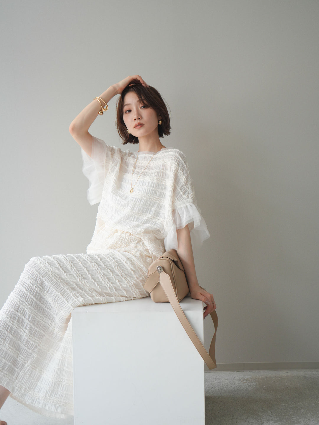 [予約]チュール袖リップルトップス/white