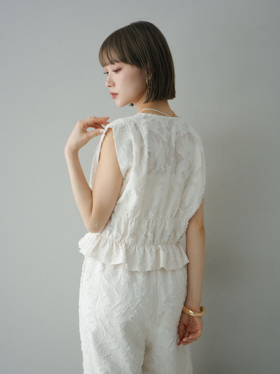 [予約]シアージャガードシャーリングブラウス/アイボリー